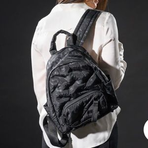 Like new Go Dash Dot mini Maya backpack